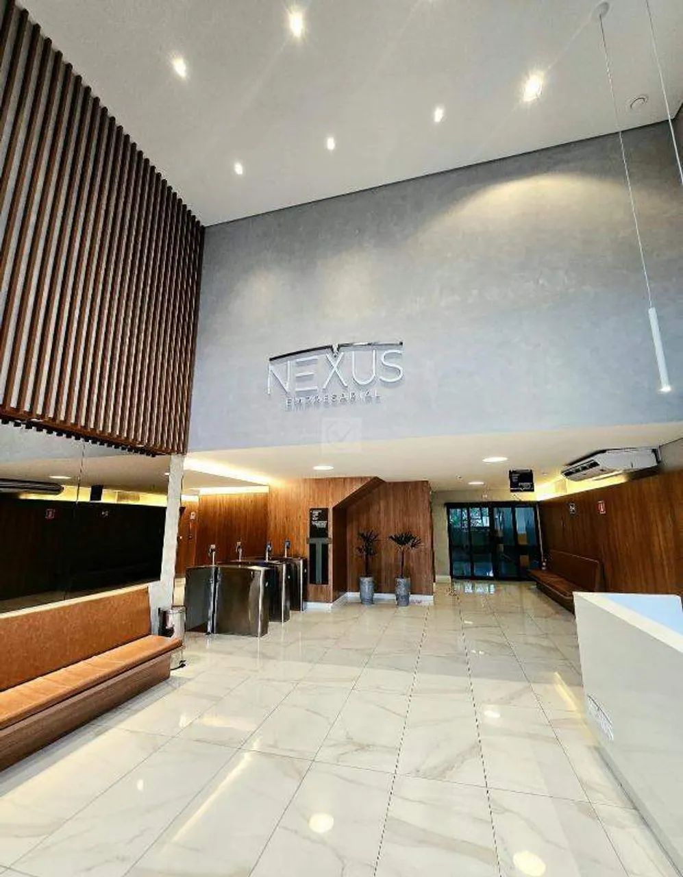 Sala Comercial para alugar, na Coroa do Meio!