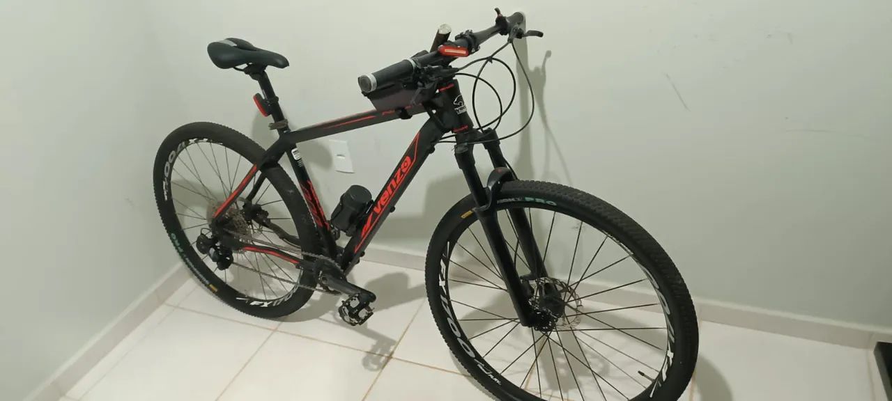 Bicicleta Aro 29 - 12v Deore  - Foto 2