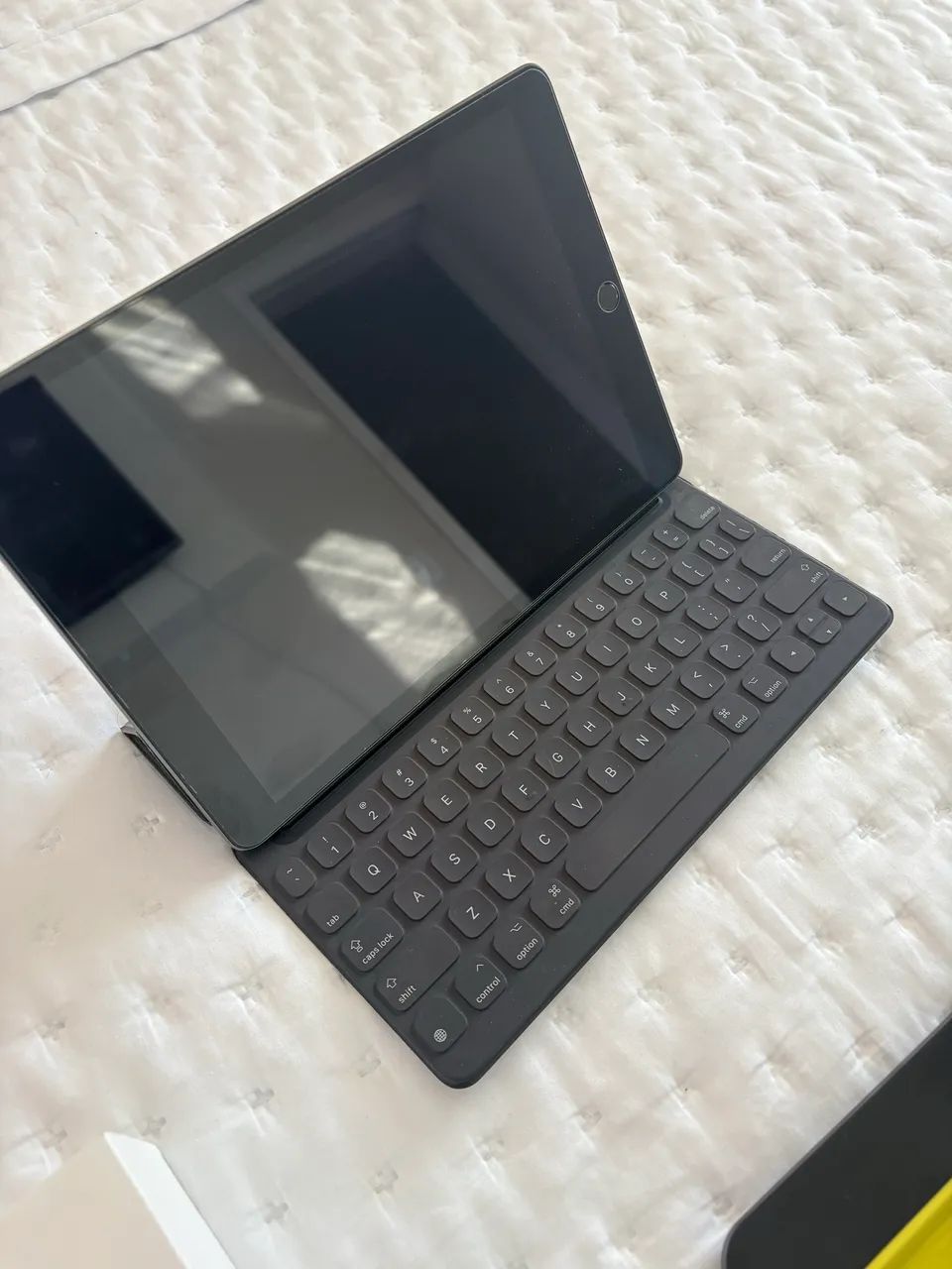iPad 9 + Apple Pencil + Magic Keyboard  - Foto 4