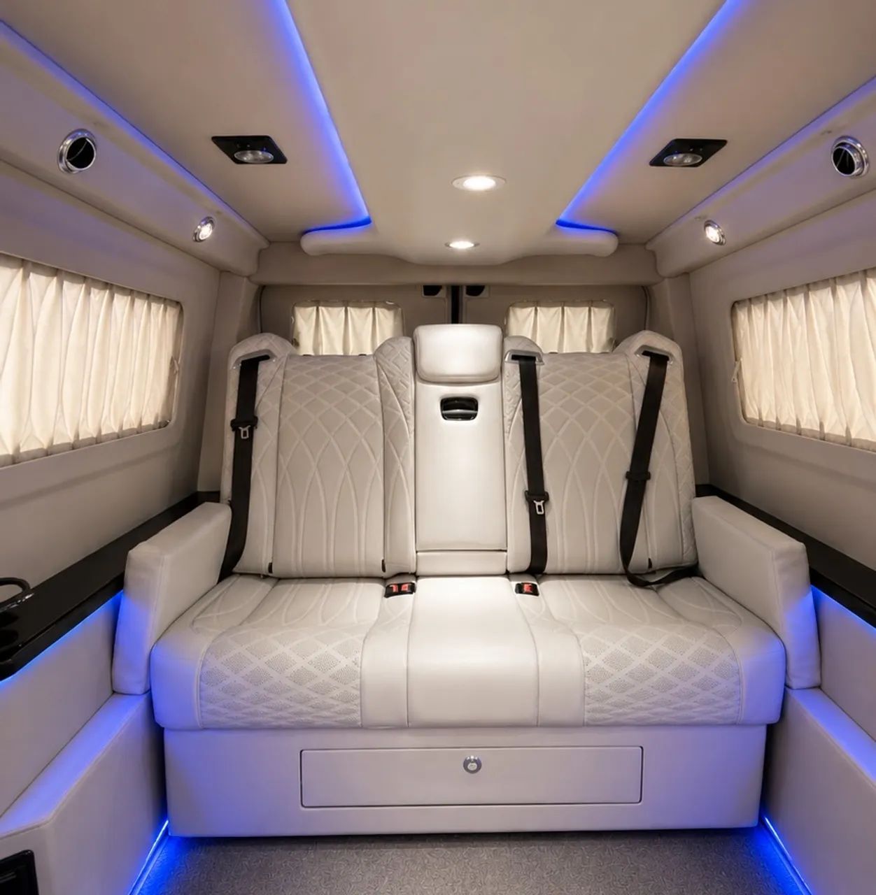 Van Executiva Luxo para até 5 Pessoas | Transfers, Eventos e Viagens - Foto 2