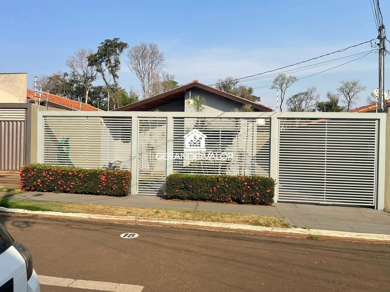 Casa próximo da av. Rita Vieira de Andrade