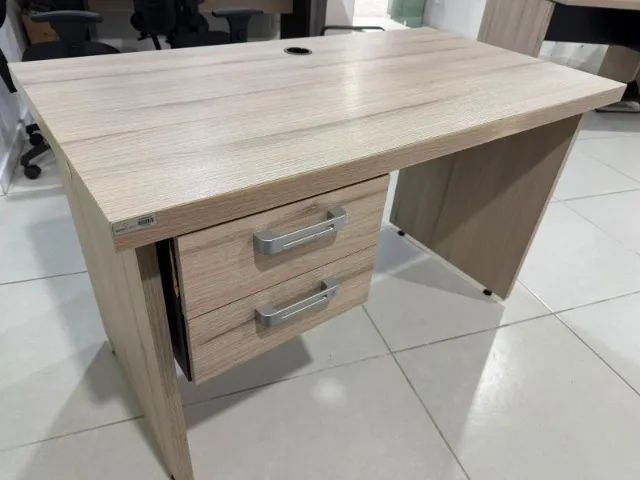 Mesas de Escritório / Escrivaninha com Gavetas - Foto 3