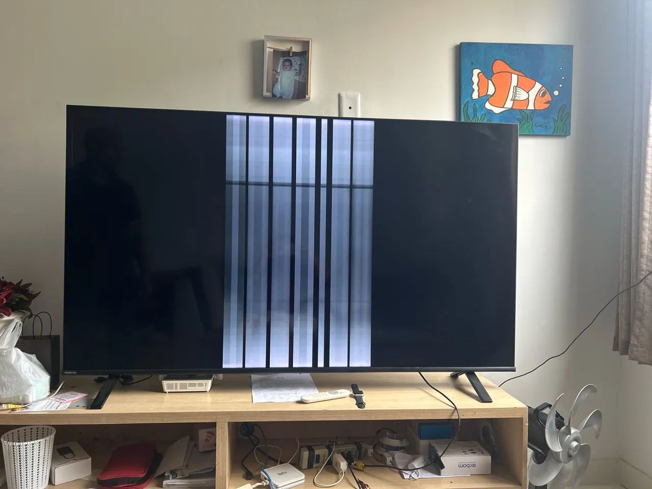 Tv com tela quebrada 
