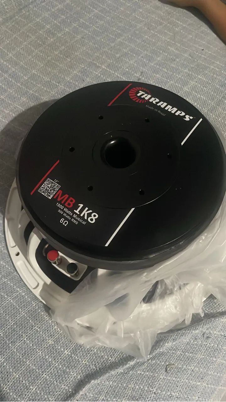 Vendo 2 médio 12 1k8 900 rms 