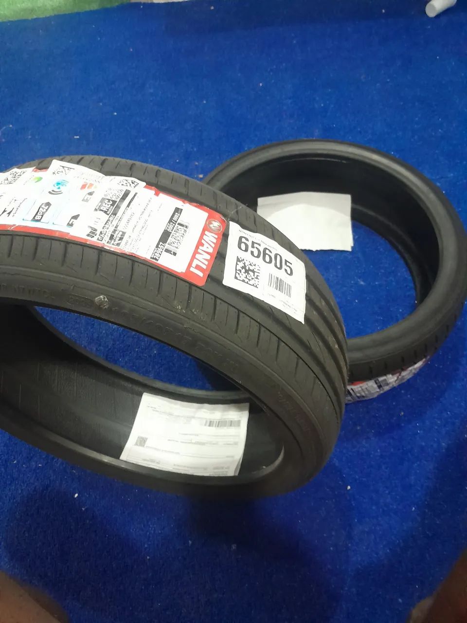 Vende-se 02Pneus 165/40 R17 NOVO! - Foto 2