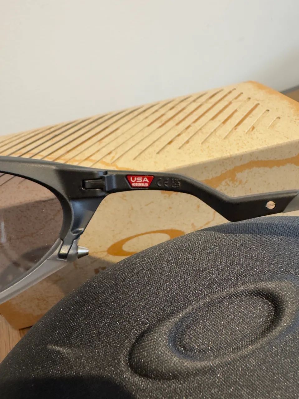 Óculos Oakley Plantaris Prizm Grey Matte Black - Foto 5