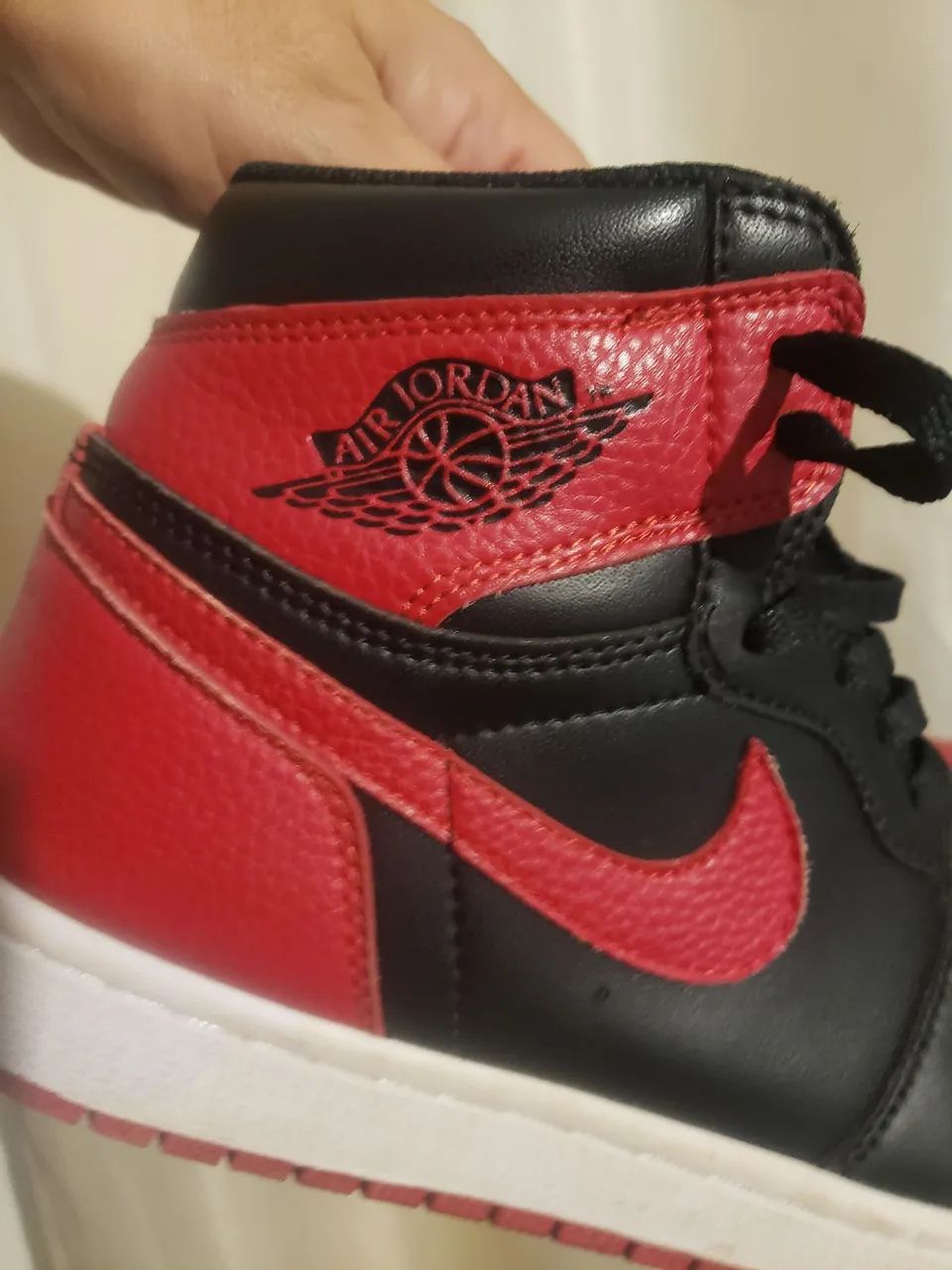 Nike Air Jordan 1 Bred - Foto 3