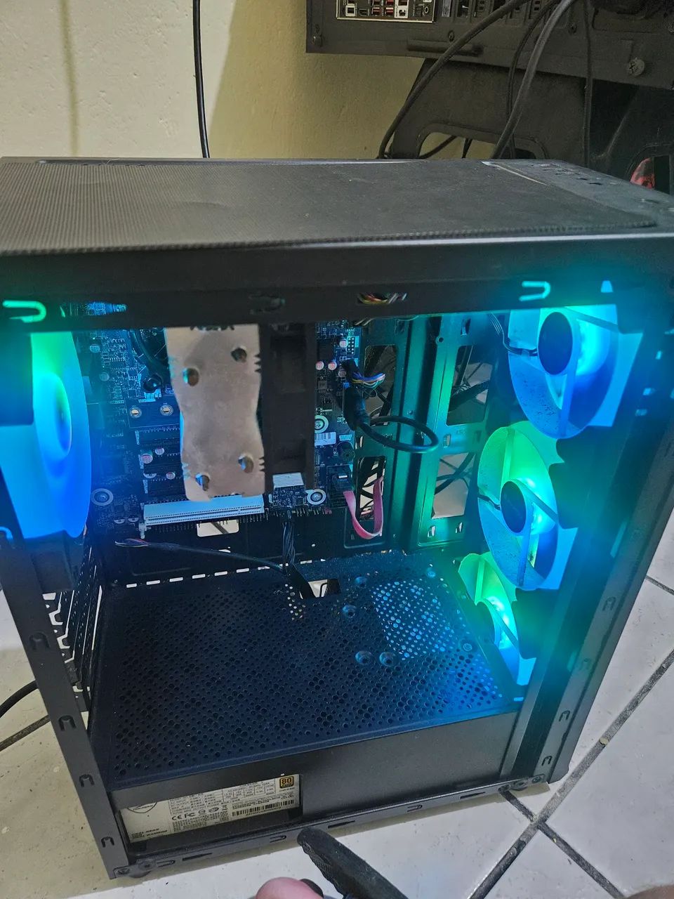 Manutenção,Formatação,Limpeza,Conserto e Serviços Gerais de Computadores. - Foto 3