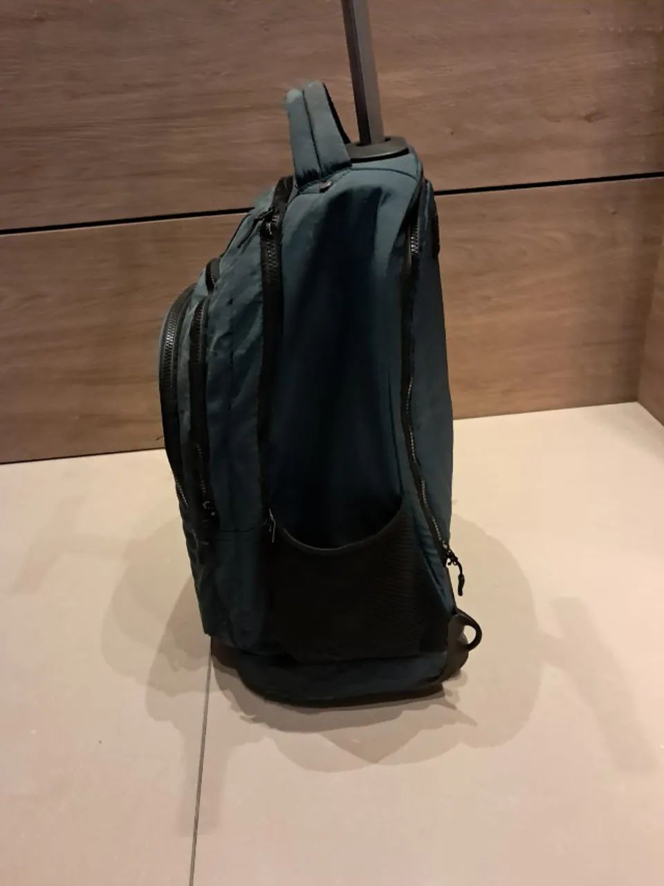 Mochila estudantil Bem resistente - Foto 4