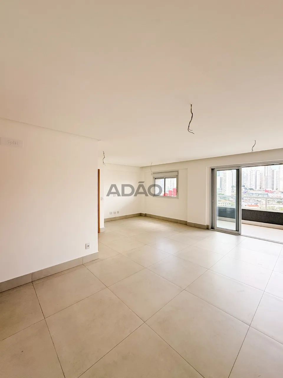 APARTAMENTO NO SETOR OESTE COM 3 SUÍTES E 133m² Apartamento com 3 Quarto(s) e 4 banheiro(s