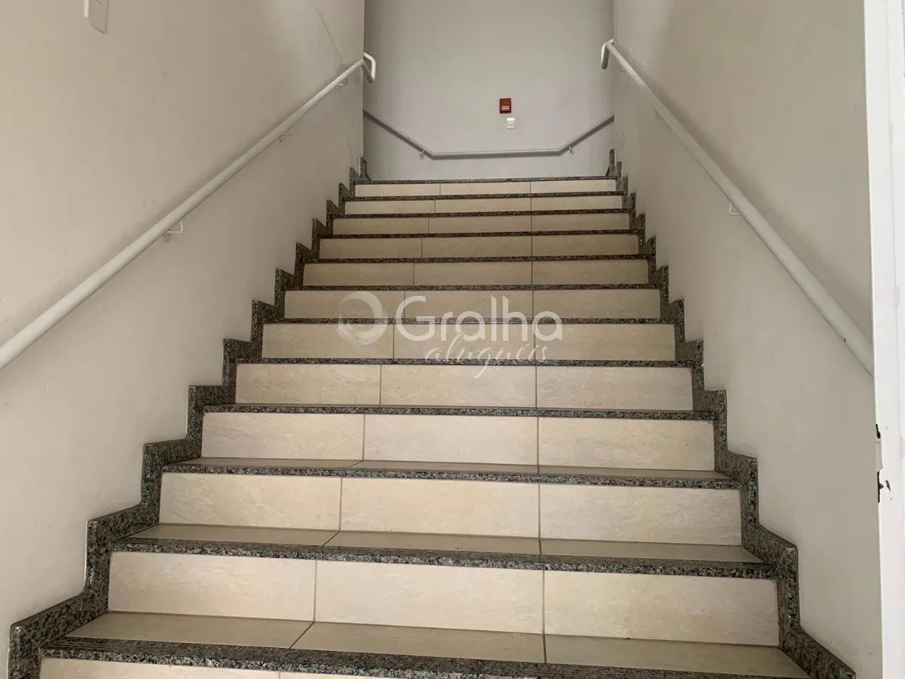 Sala comercial com 290m² centro de Palhoça - Foto 2