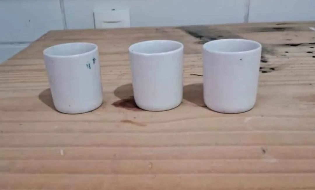 Conjunto de caneca de louça  - Foto 2