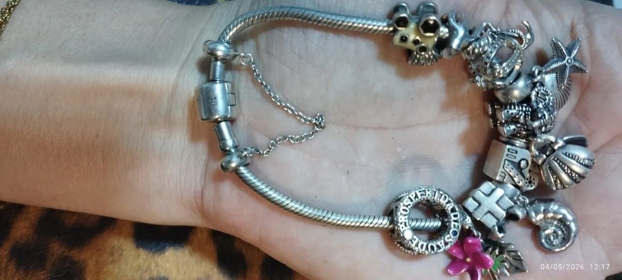 Pulseira Vivara com berloques variados  - Foto 3