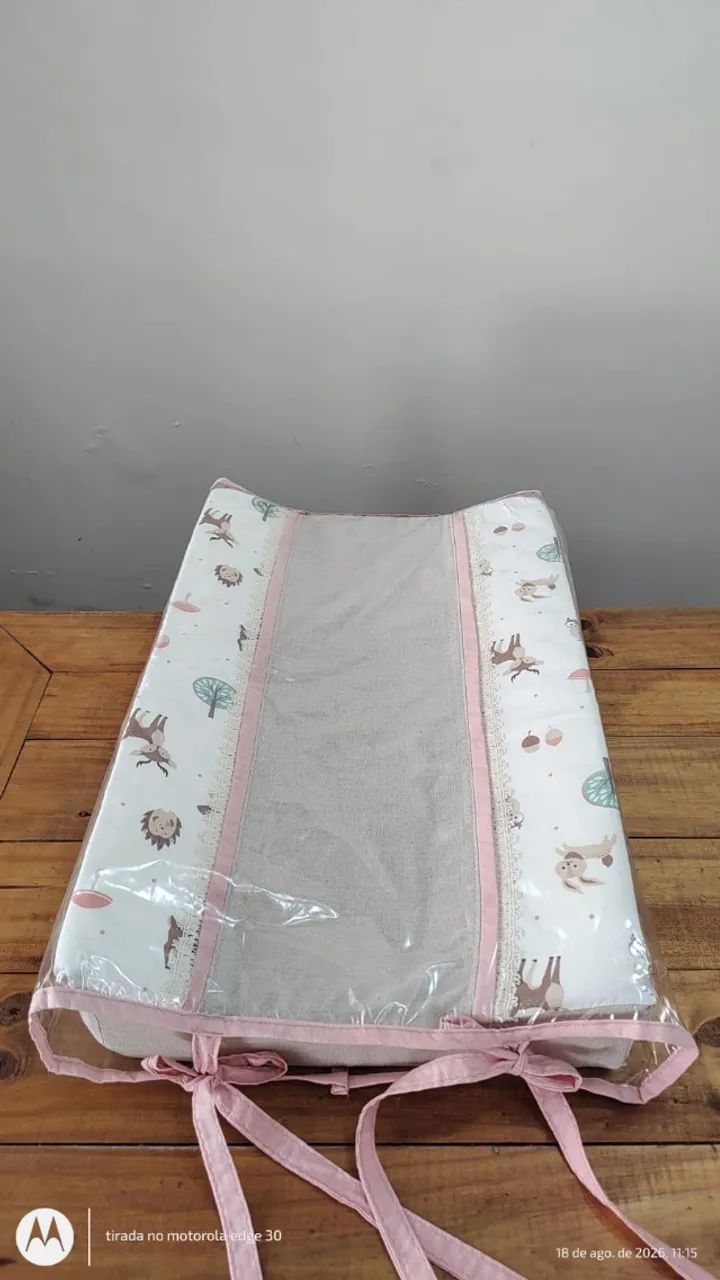 Trocador de Bebê Acolchoado com Capa Plástica - Tema Floresta / Animais - Foto 4