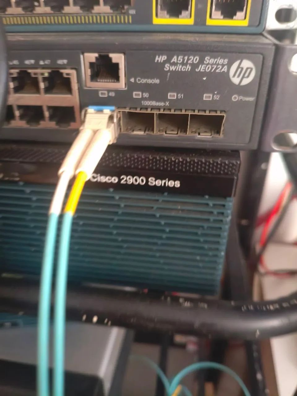 Switch HP 48 portas giga +4 SFP - Foto 2