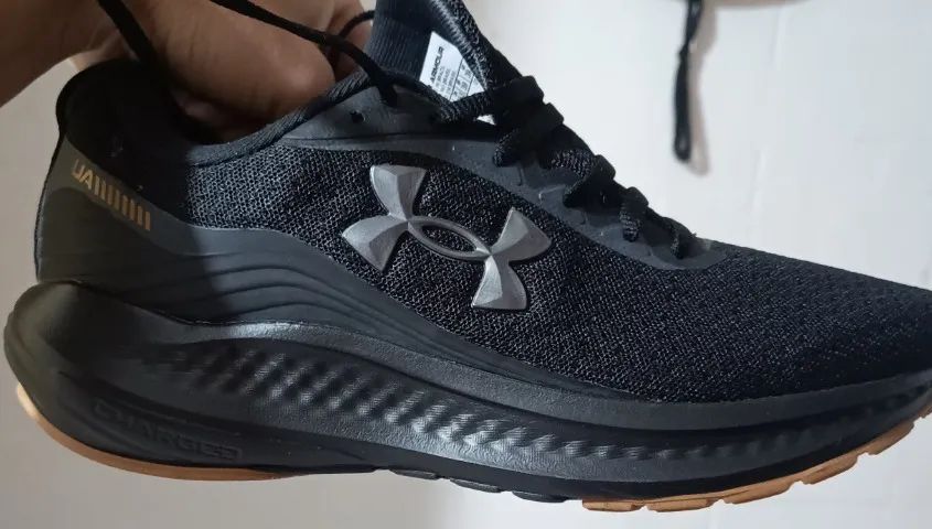 Tênis Novo Masculino Número 40 Under Armour Original R$350 !!! Retirada na Asa Norte