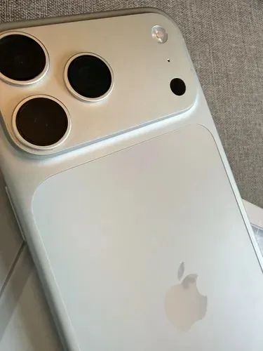 Vendo iPhone 17 pro max 