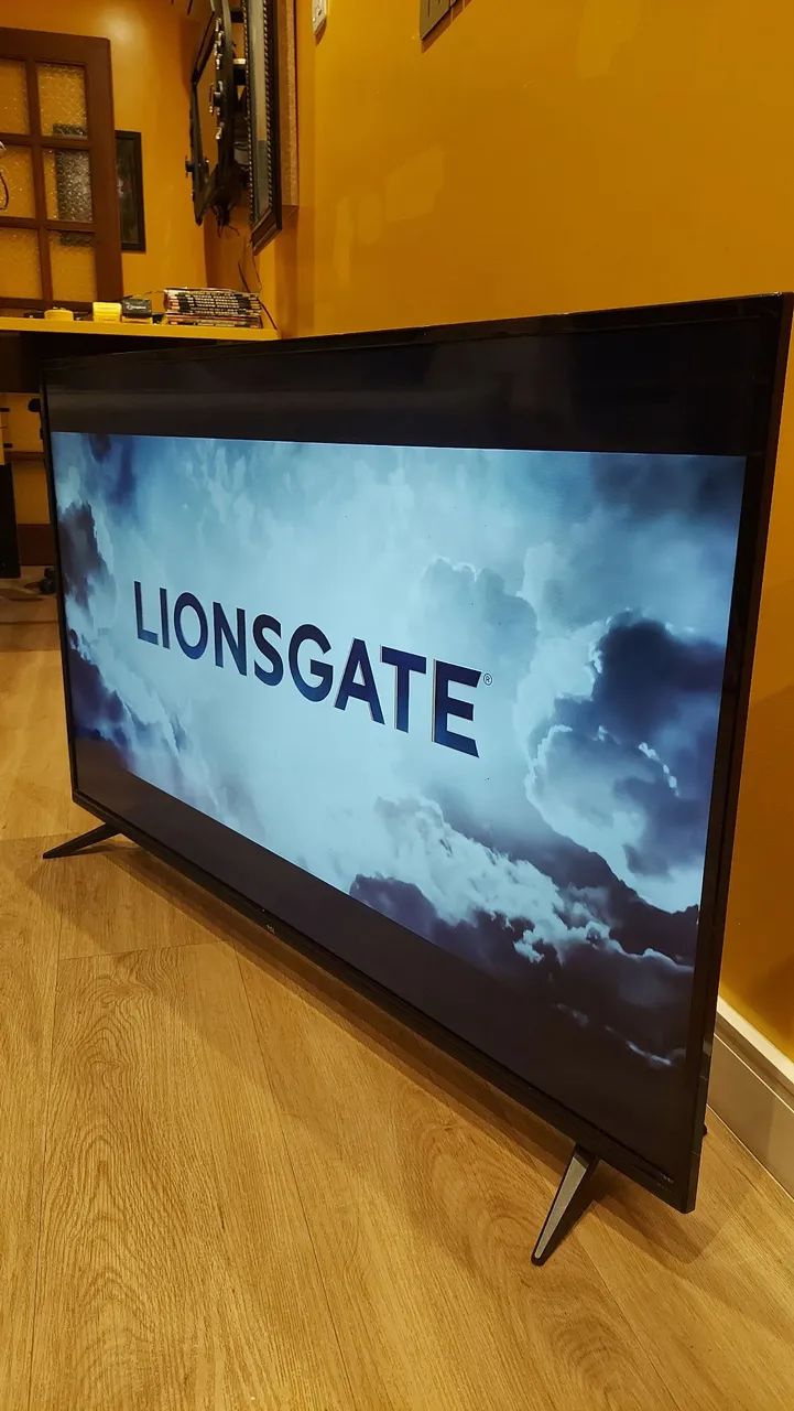 Smart TV TCL 4k 50Pol. Semi nova! - Foto 3