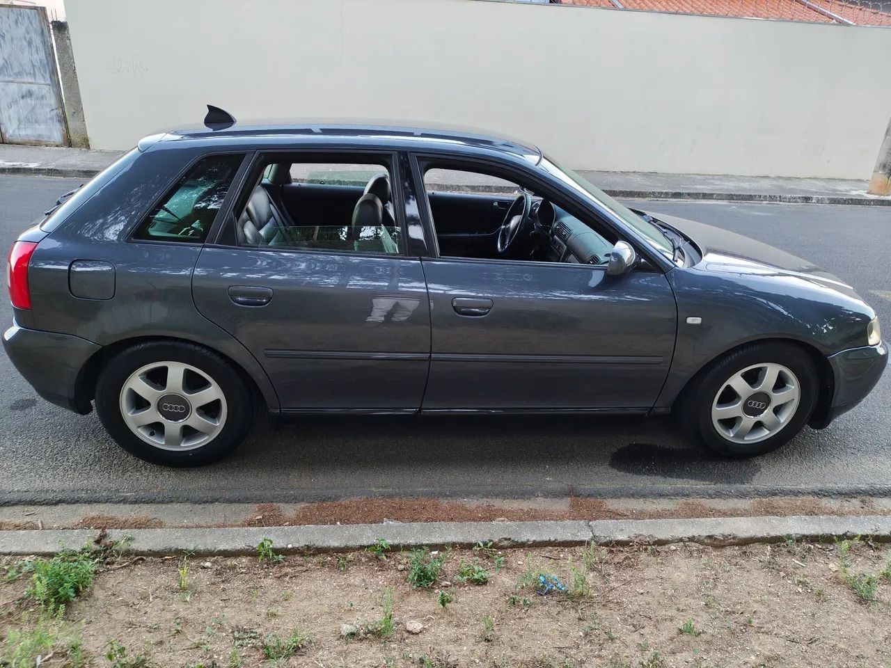 Audi A3 1.8 5P Mec. 2004 - Foto 2