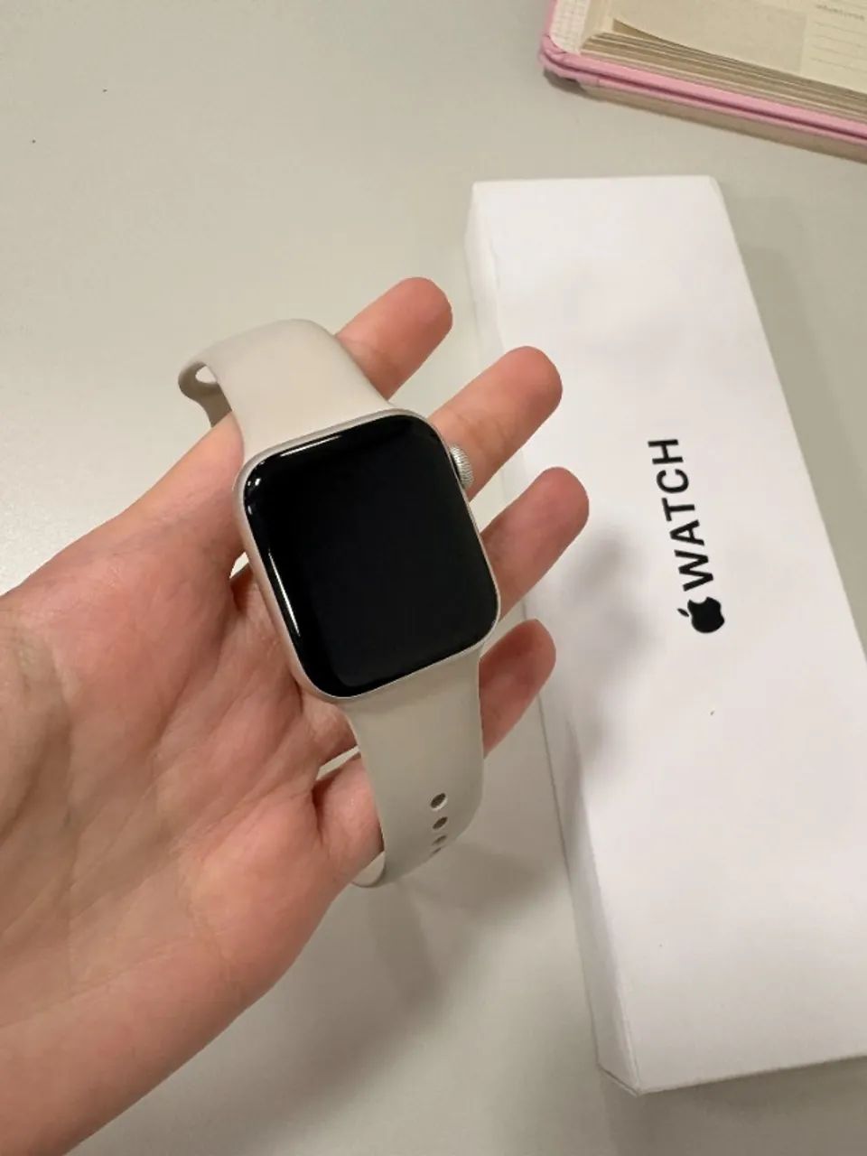 Apple Watch SE (Gen 2) 40mm Starlight