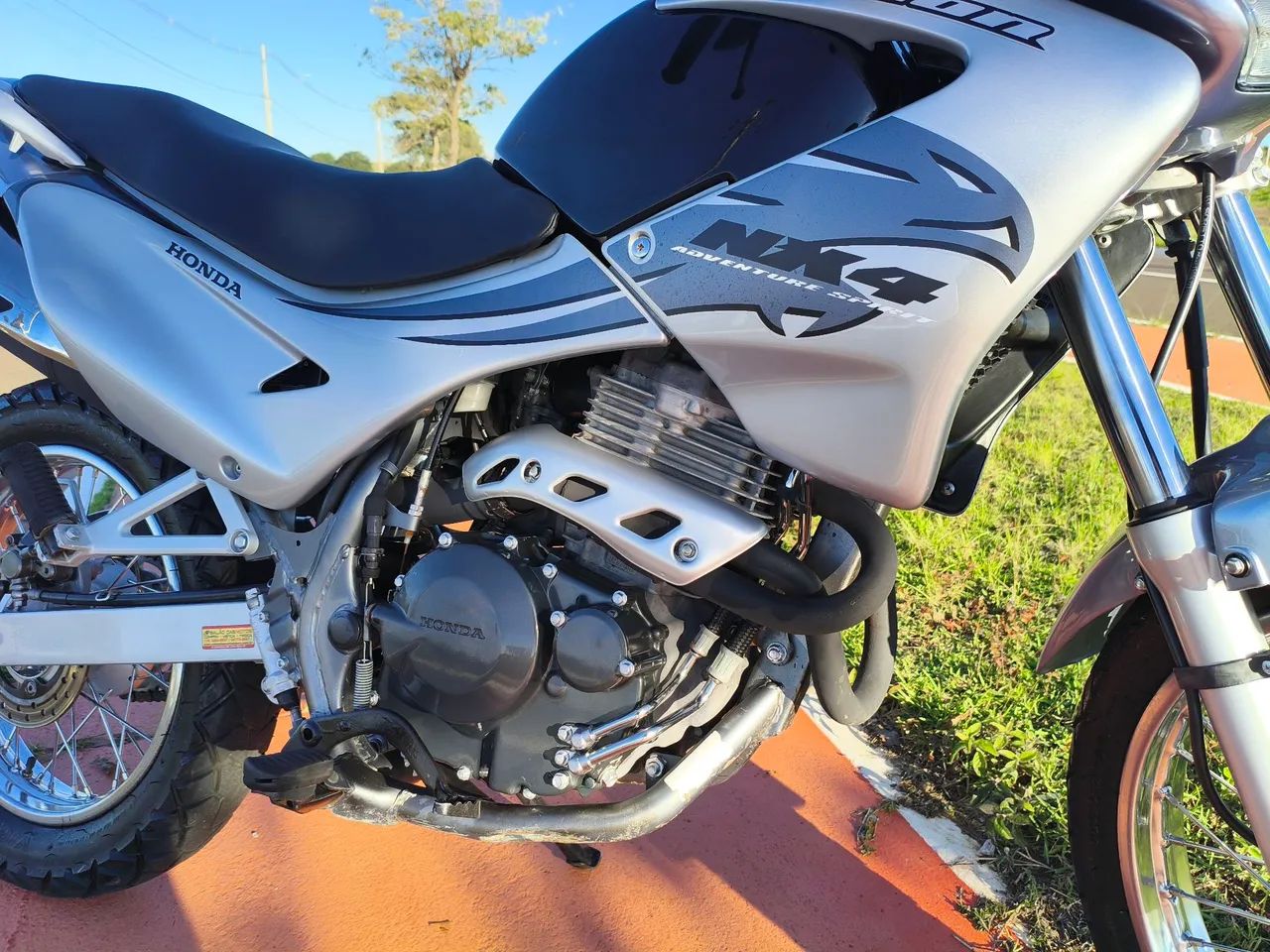 Nx 400 Falcon - Foto 4