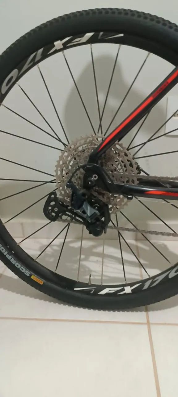 Bicicleta Aro 29 - 12v Deore  - Foto 3