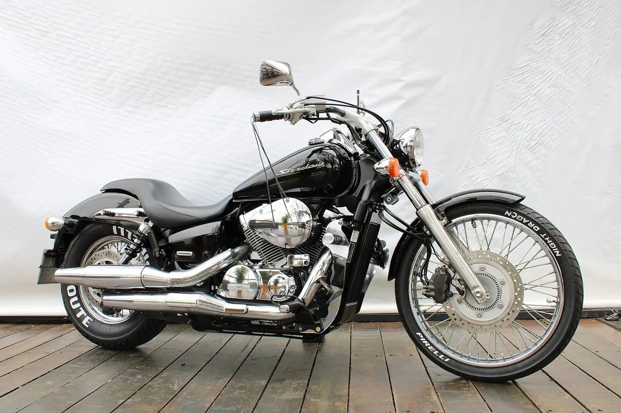 HONDA SHADOW 750 - Foto 2