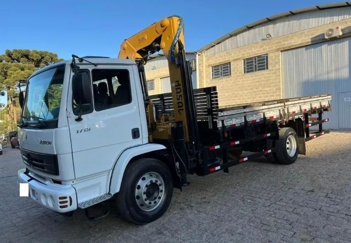 Mb Atron 1719 2015 4x2 Munck masal - Foto 3
