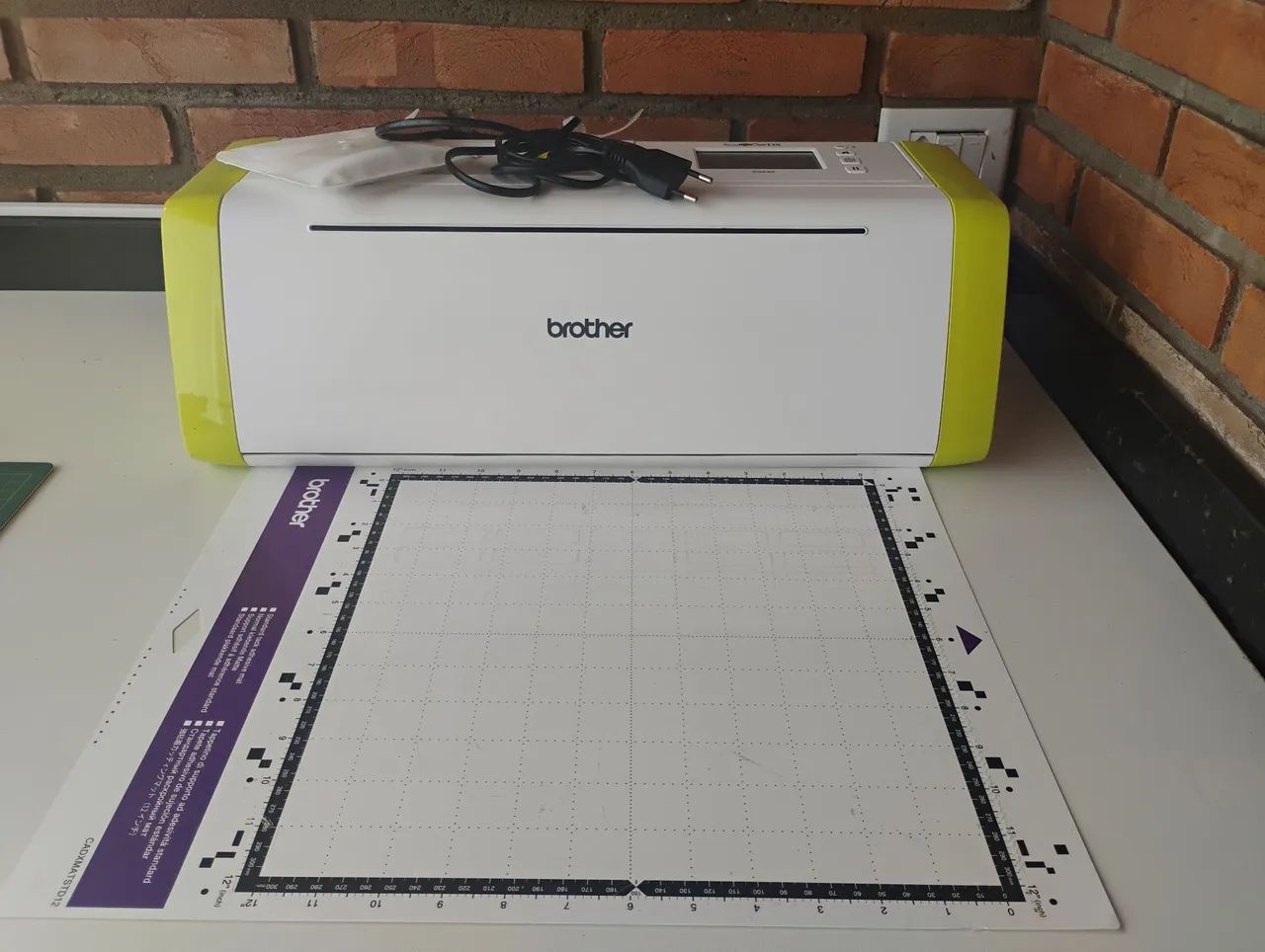 Máquina de corte brother sdx85