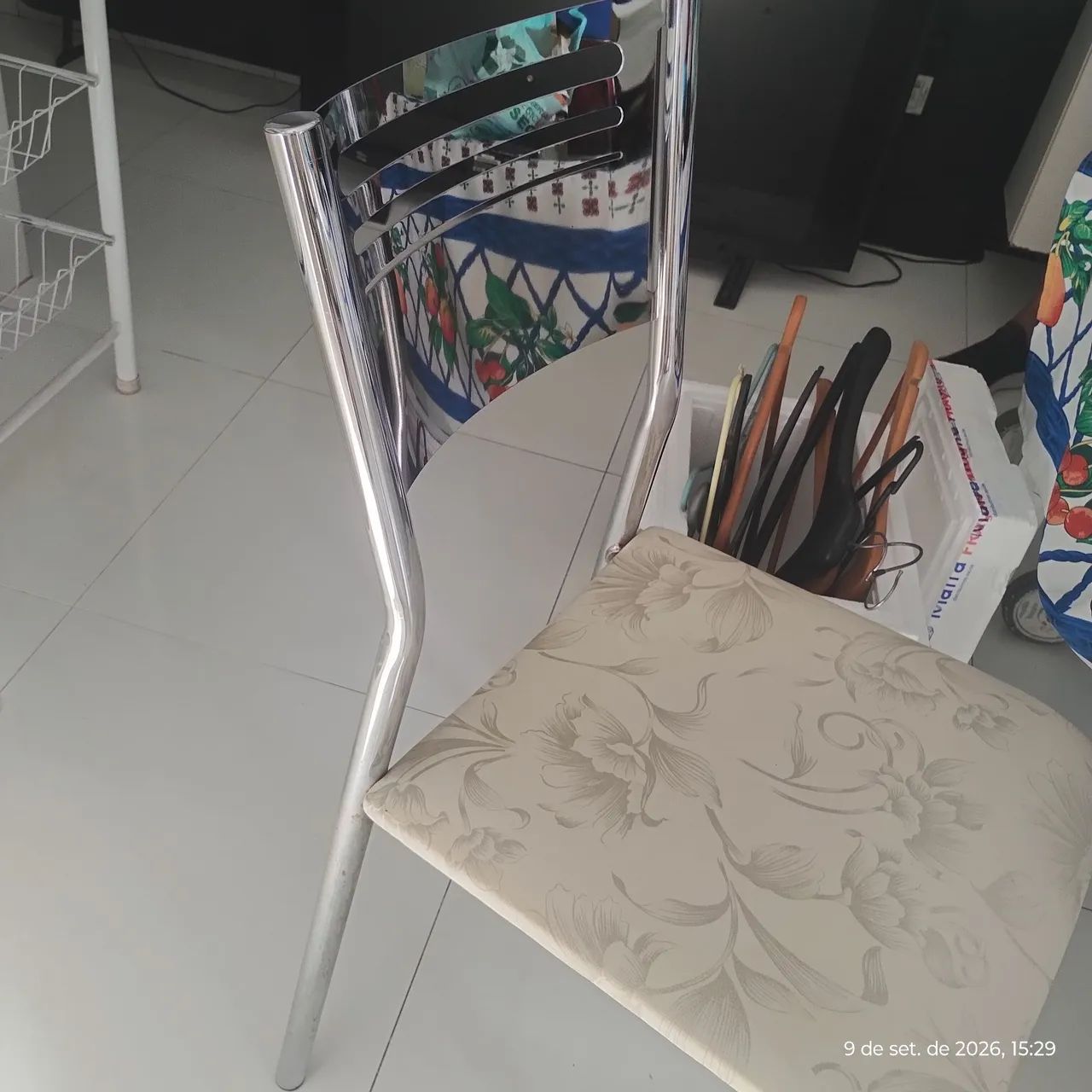Mesa e cadeiras para cozinha