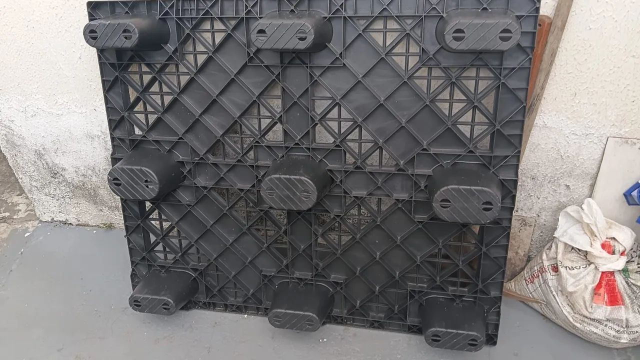 Palet de plástico bem resistente, 1m x 1,2m  - Foto 4