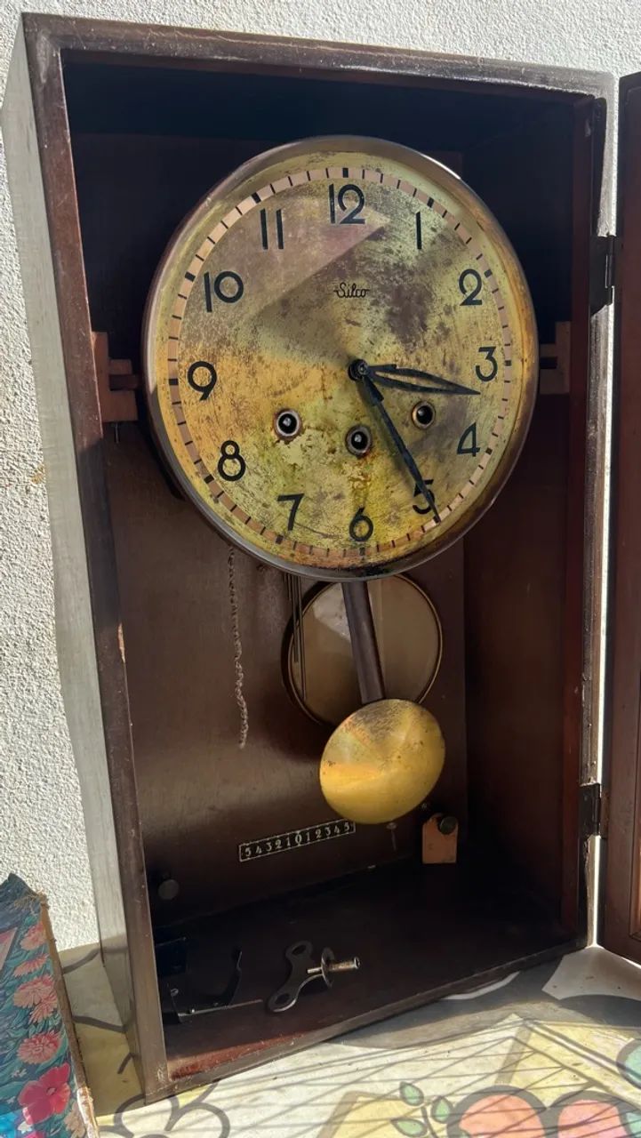 RELÓGIO ANTIGO SILCO- PEÇA VINTAGE - Foto 3