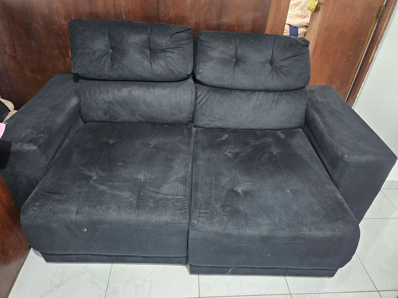Sofá suede preto retratil - Foto 3