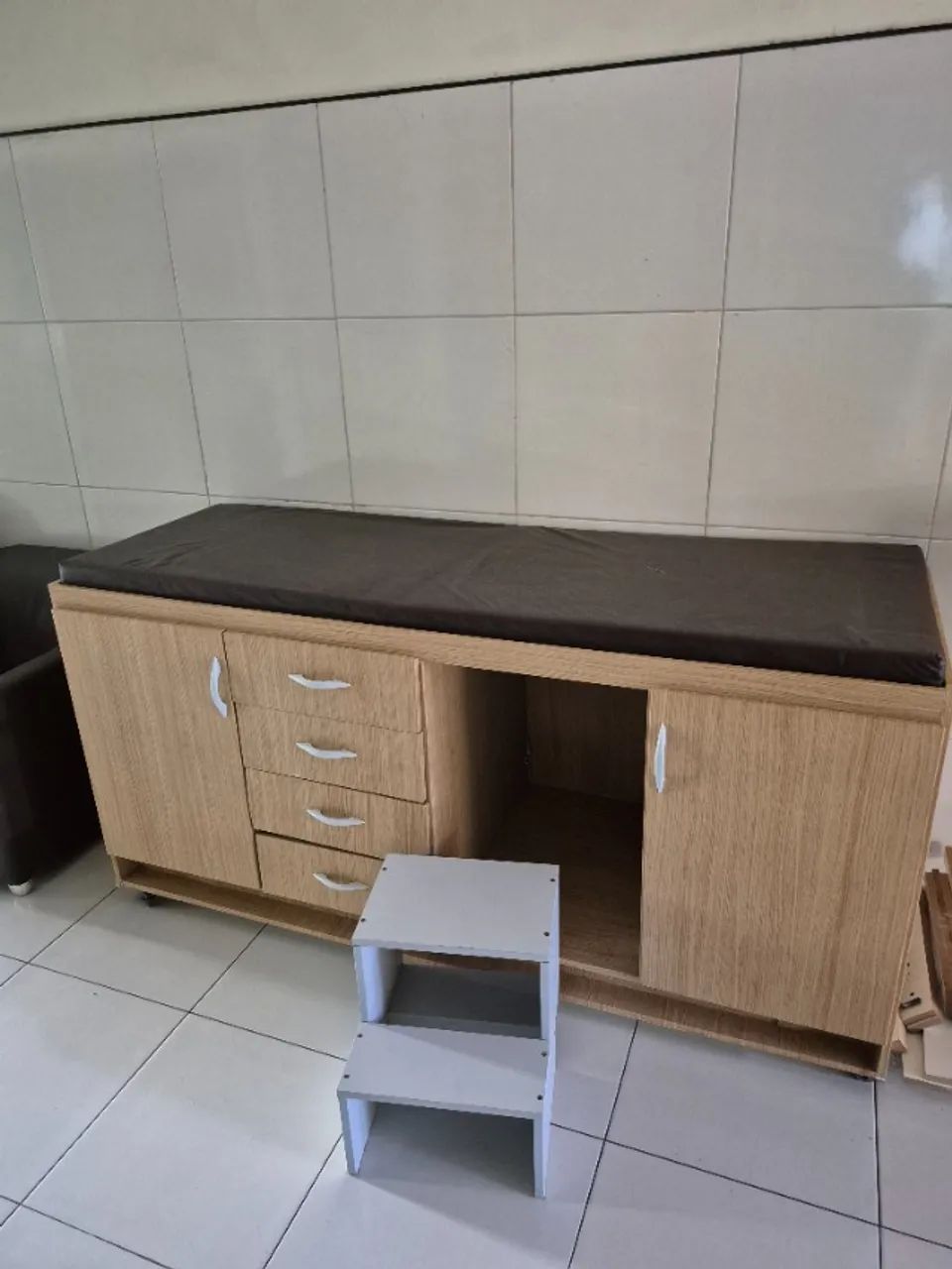 Maca com gaveteiros em MDF