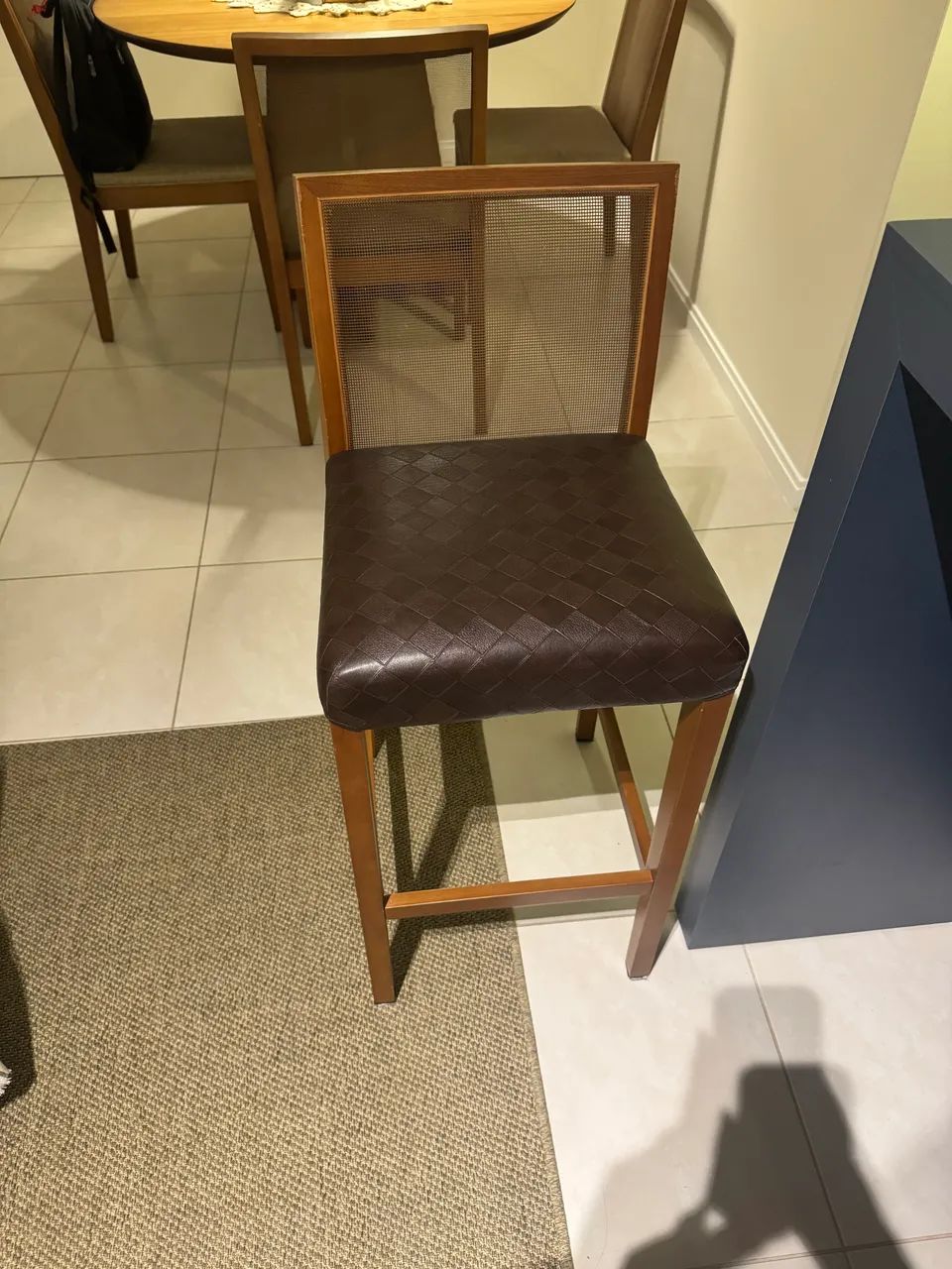 Vendo conjunto Banquetas  - Foto 2