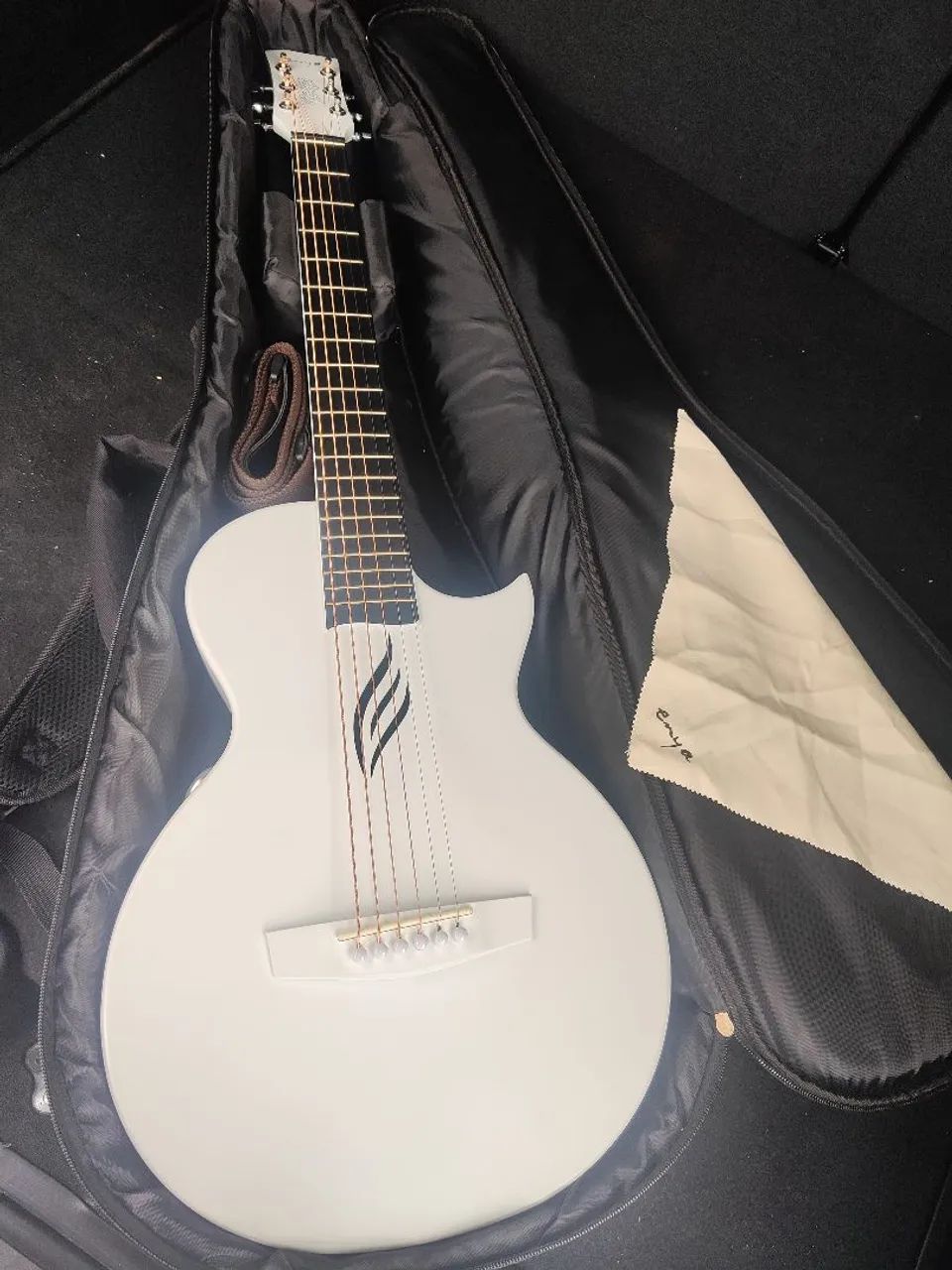 Vendo Violão Marca Enya