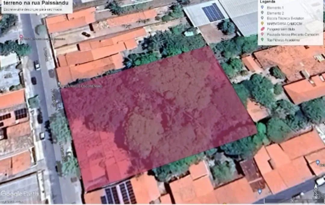 Terreno amplo no Centro de Camocim, com casa para moradia. Excelente investimento comercia - Foto 3