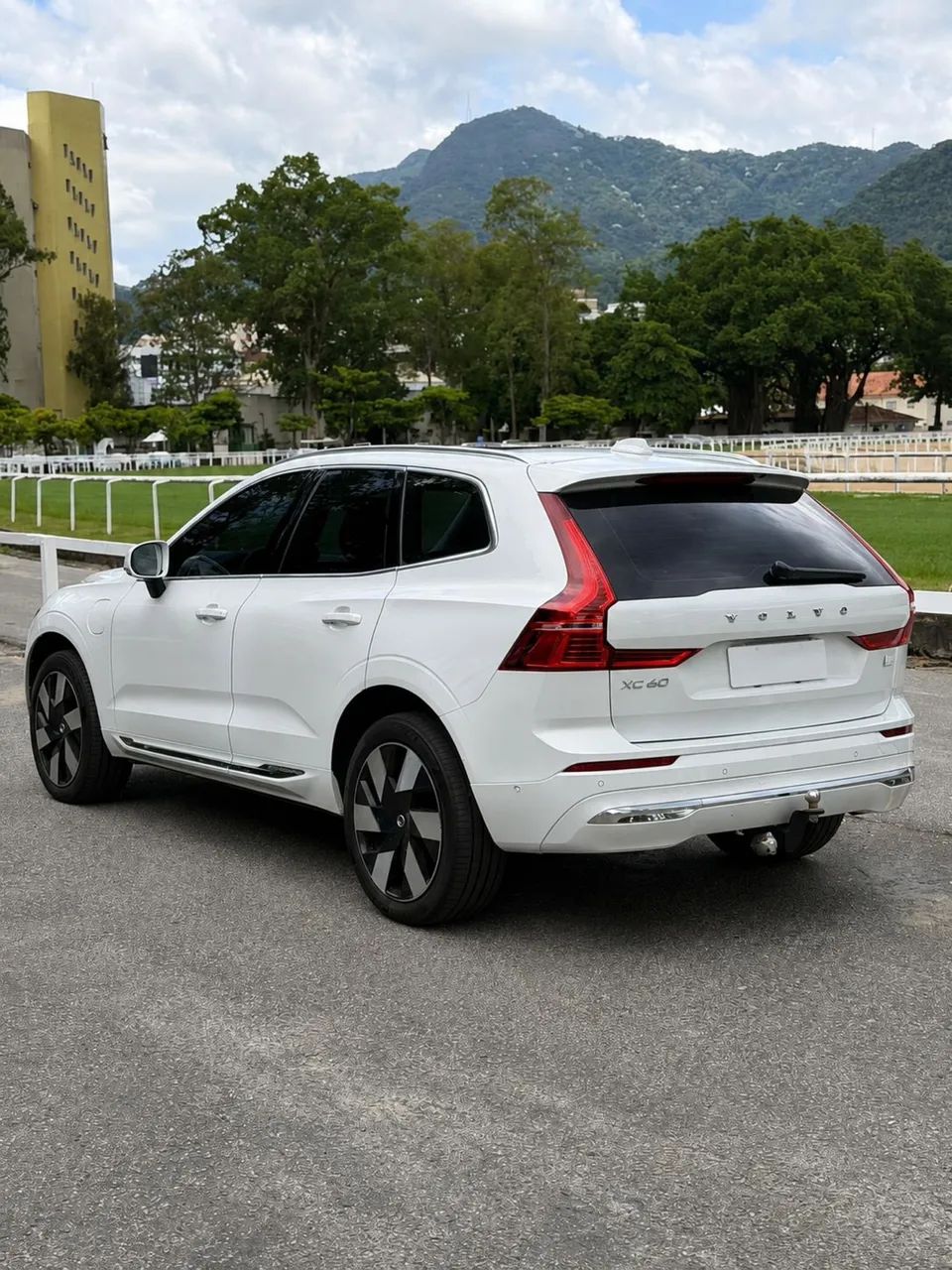 Volvo Xc60 2024