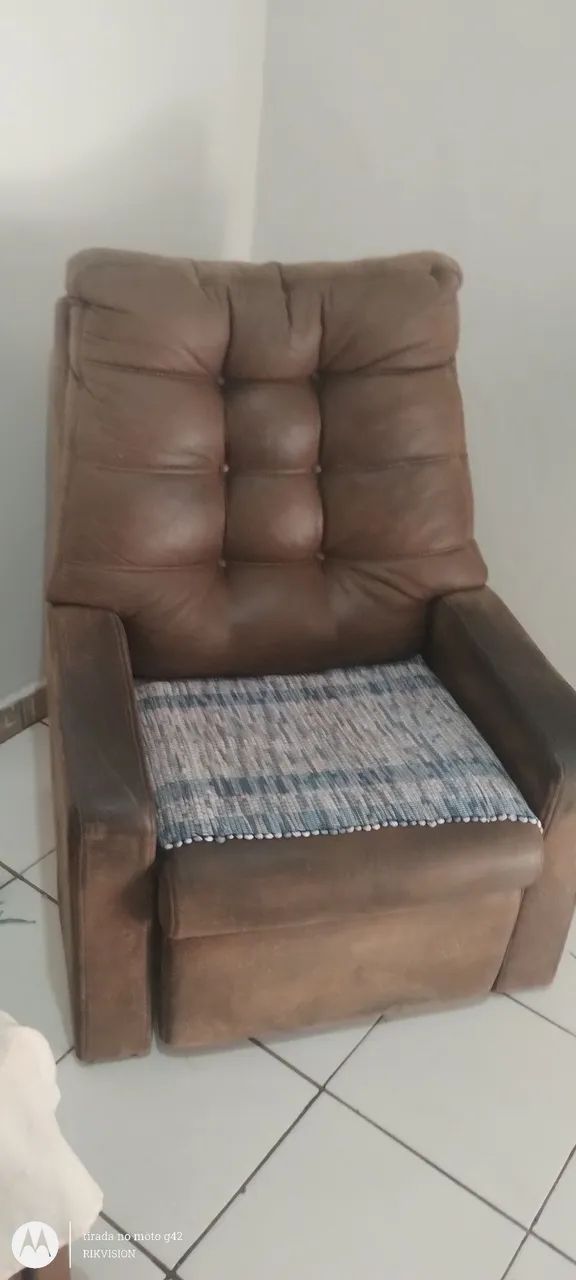 Vendo poltrona Reclinável  - Foto 3