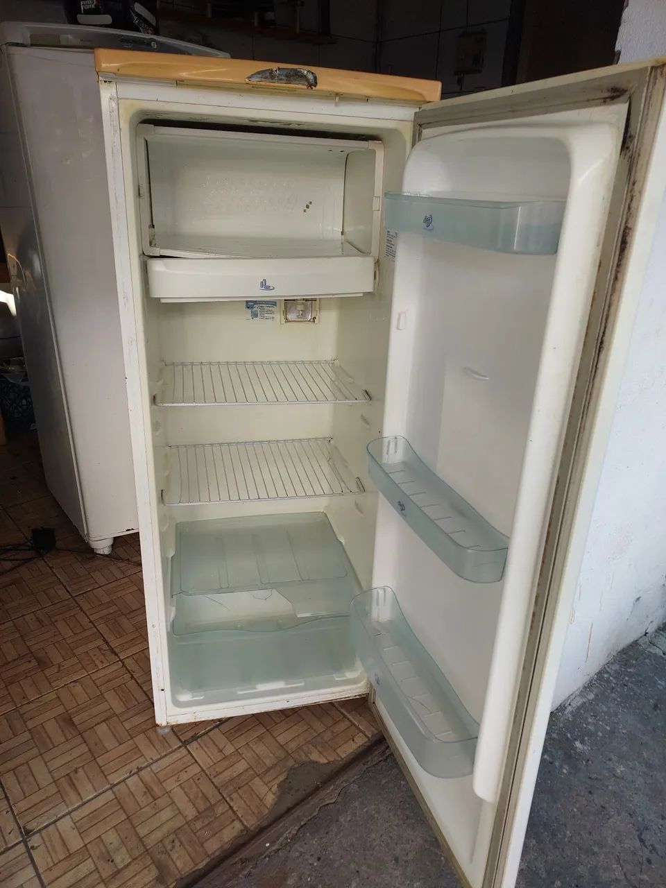 Geladeira electrolux