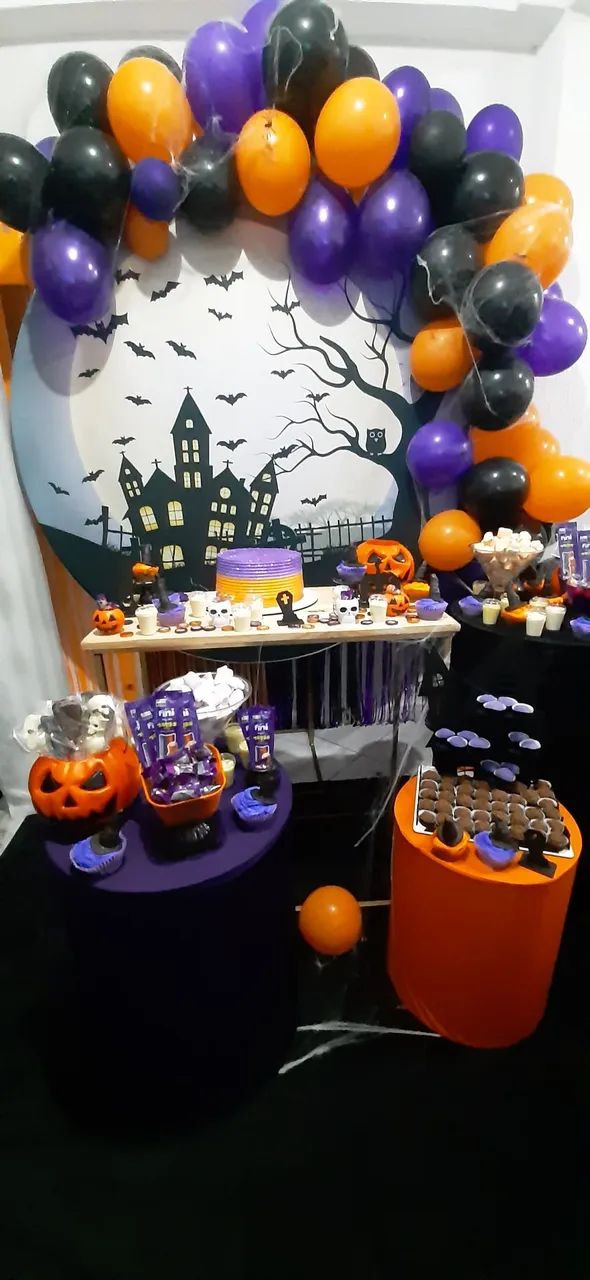 Aluguel pegue e monte haloween