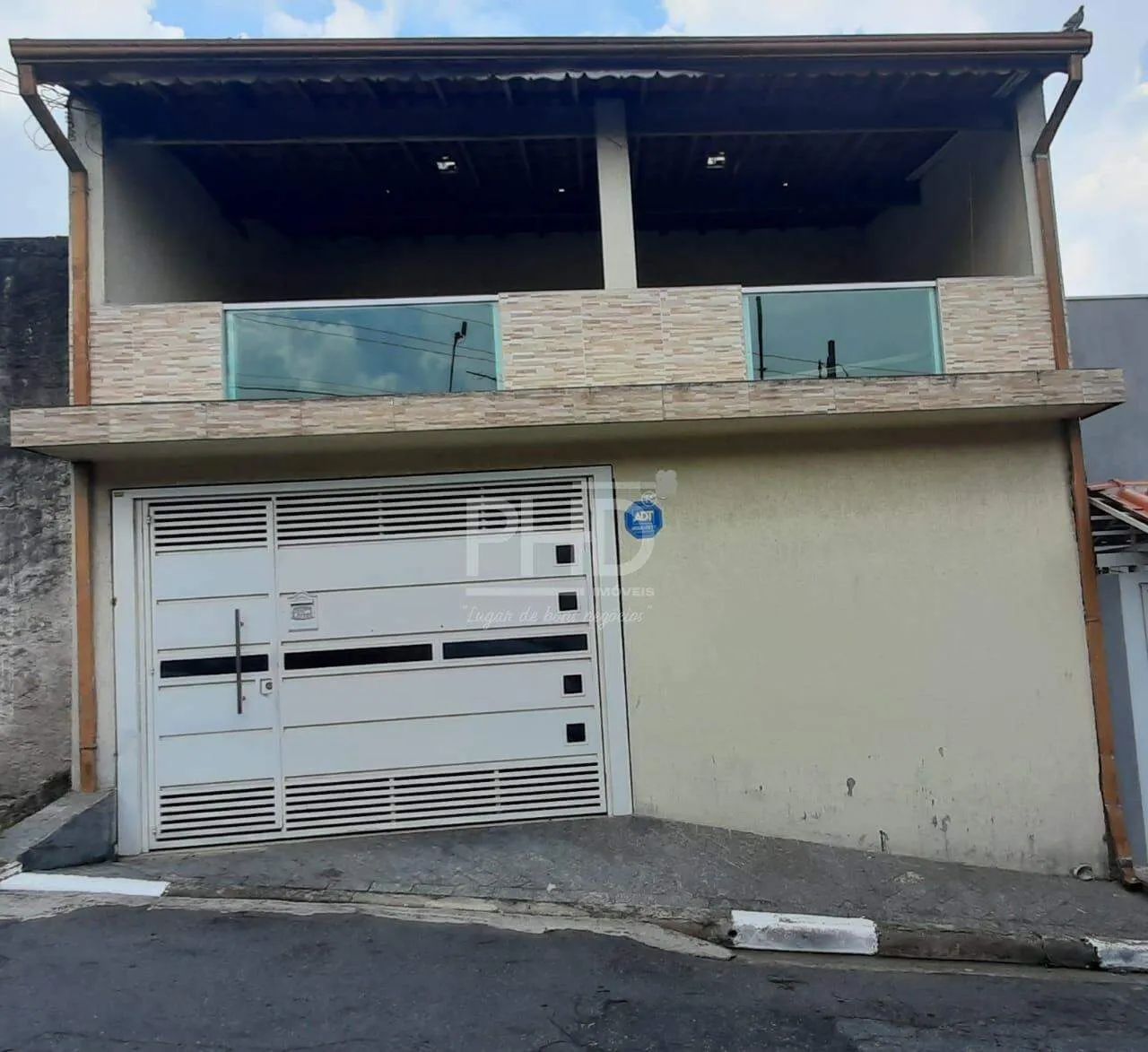 Sobrado com 4 dormitórios a venda 251M2 - Centro de Diadema