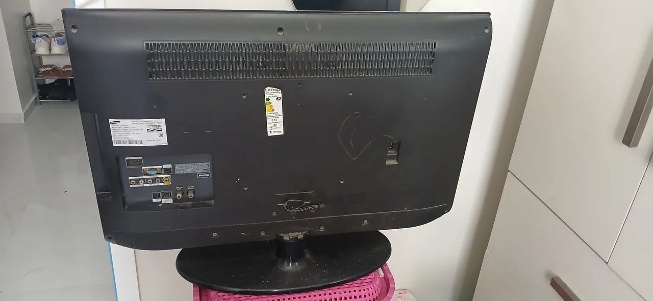 Tv Samsung funcionando, porém com defeito - desapego - Foto 2