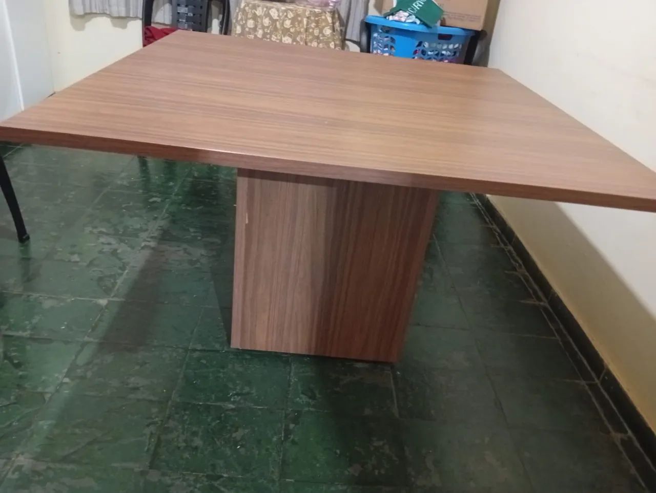 Vendo mesa em MDF para 8 lugares - Foto 2