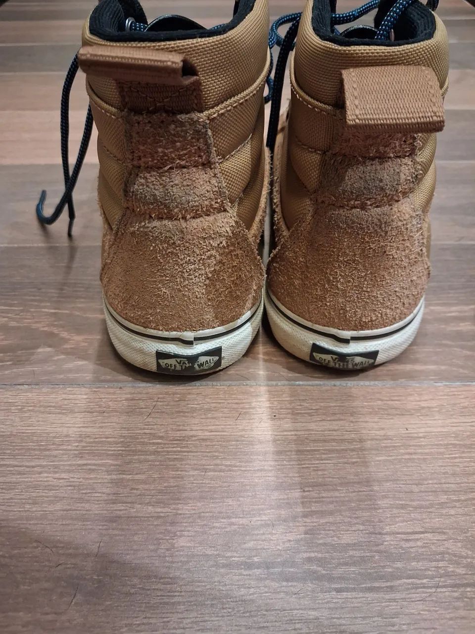 Tenis Vans Cano Alto - Foto 2