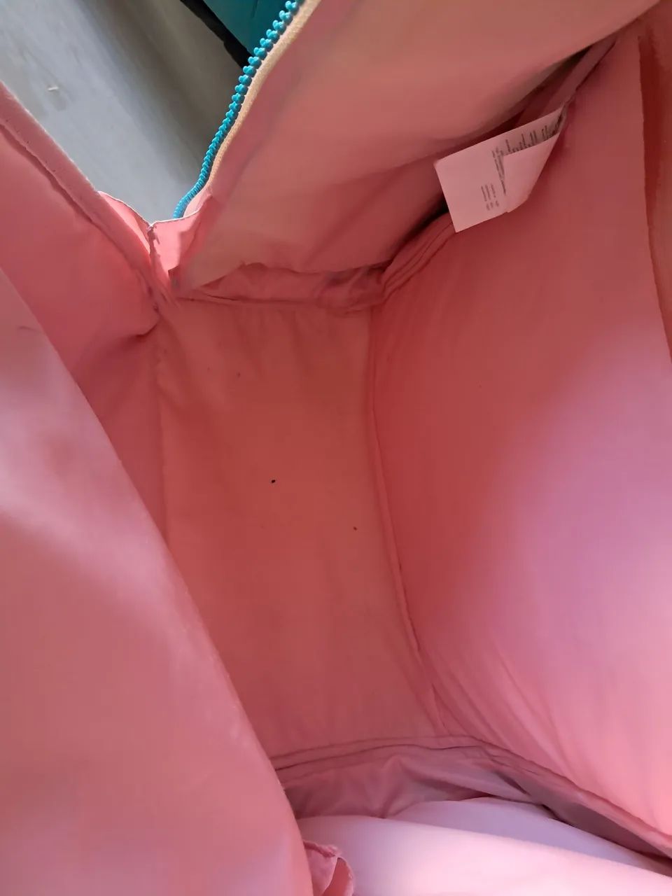 Mochila da kipling com rodinhas e puchador impecável  - Foto 4