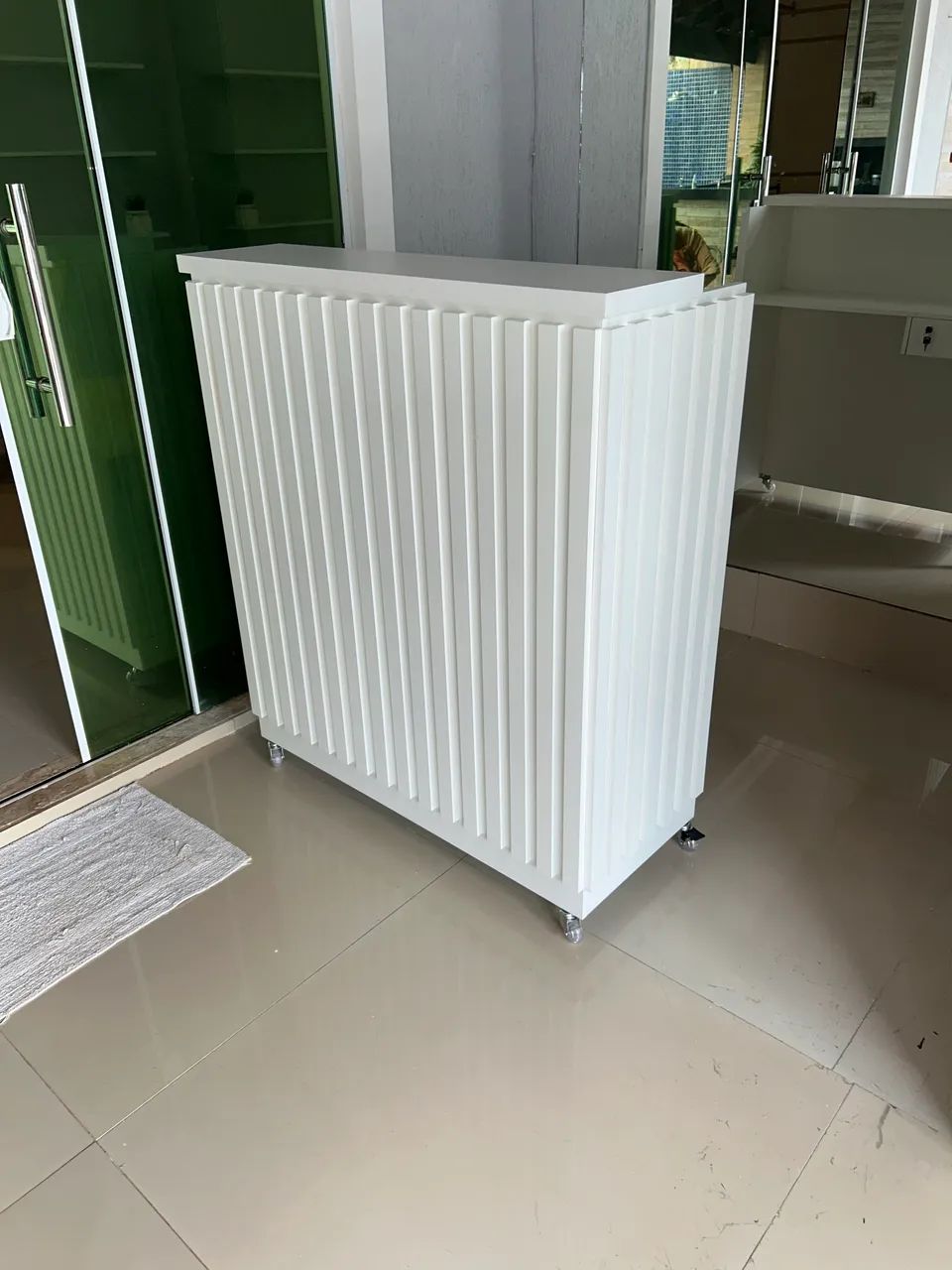 Balcão recepção ripado