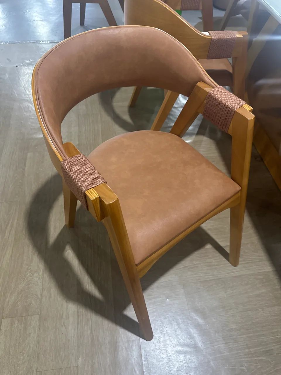 Cadeira para mesa de jantar / NOVO  - Foto 2