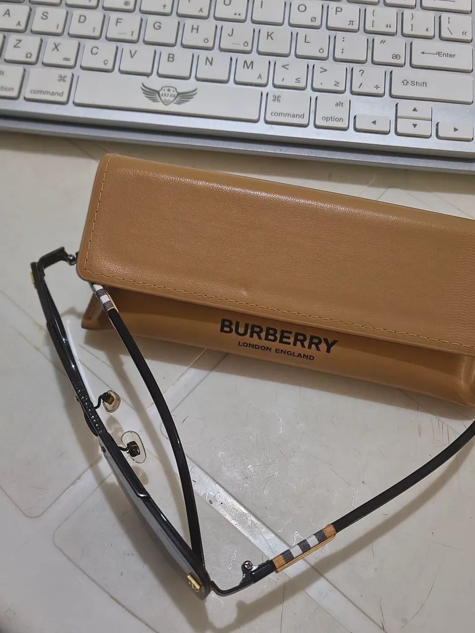 Óculos de Sol Burberry Original - Made in Italy - Foto 3
