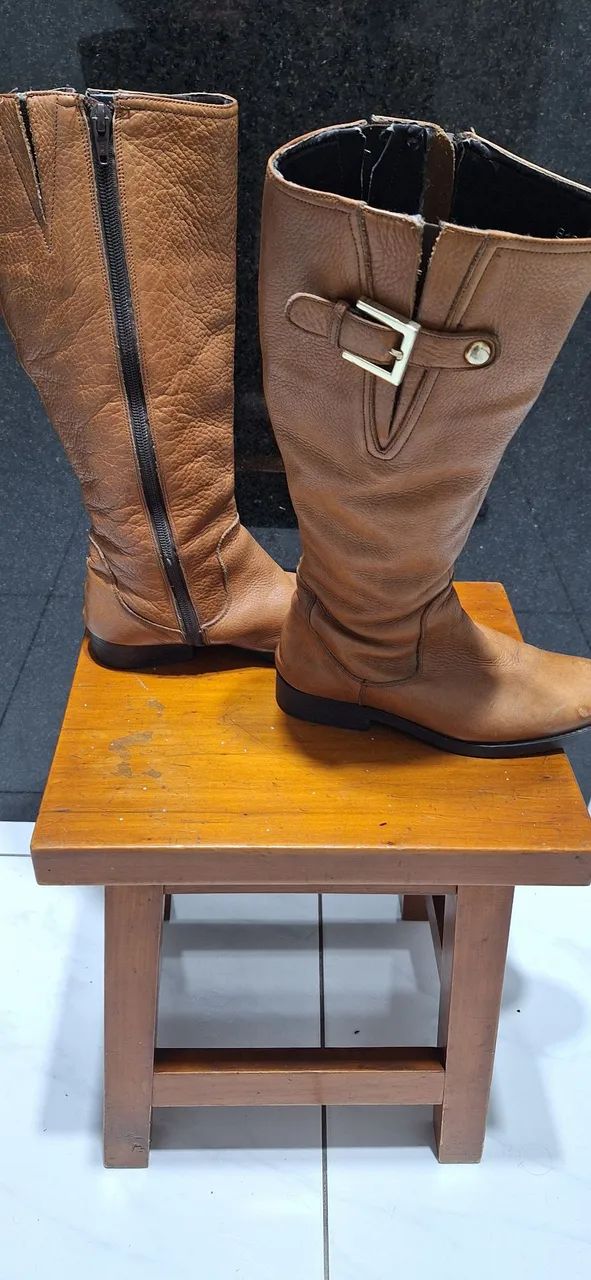 Bota de couro cano alto - Foto 3